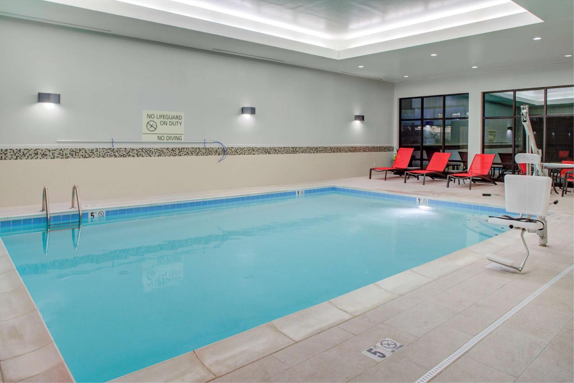 Hampton Inn & Suites Columbus Scioto Downs Bagian luar foto