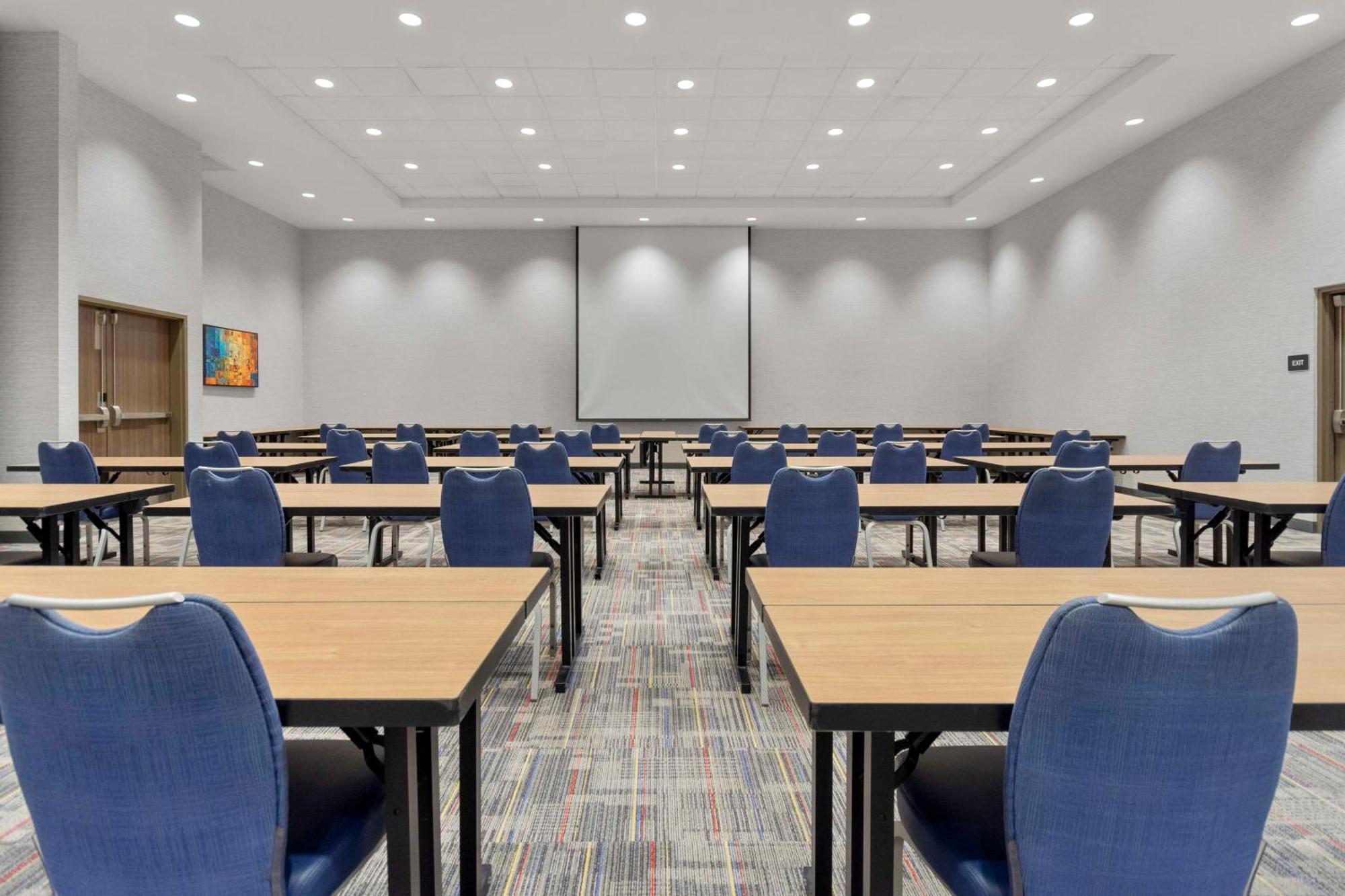 Hampton Inn & Suites Columbus Scioto Downs Bagian luar foto