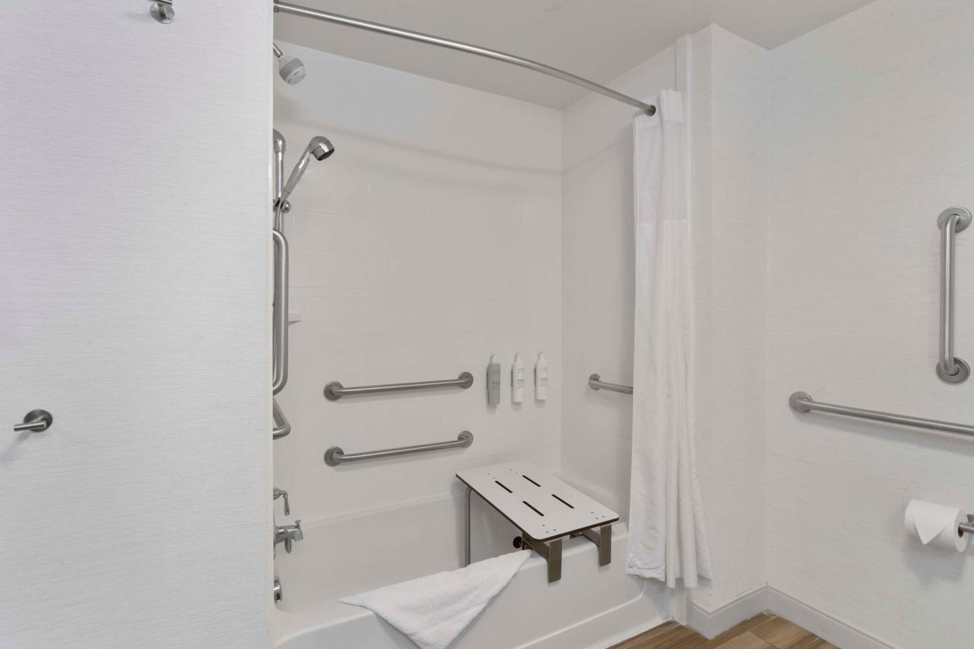 Hampton Inn & Suites Columbus Scioto Downs Bagian luar foto