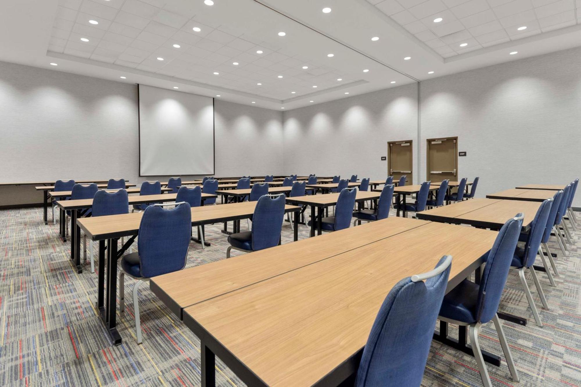 Hampton Inn & Suites Columbus Scioto Downs Bagian luar foto