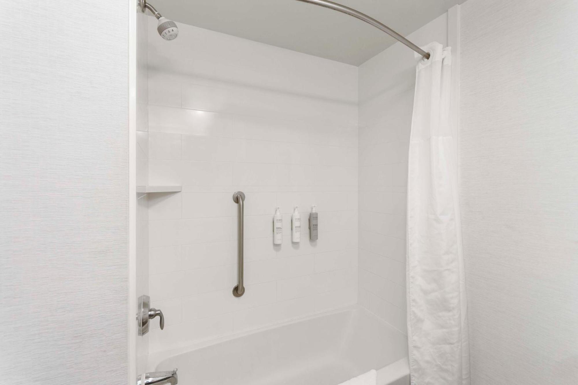 Hampton Inn & Suites Columbus Scioto Downs Bagian luar foto