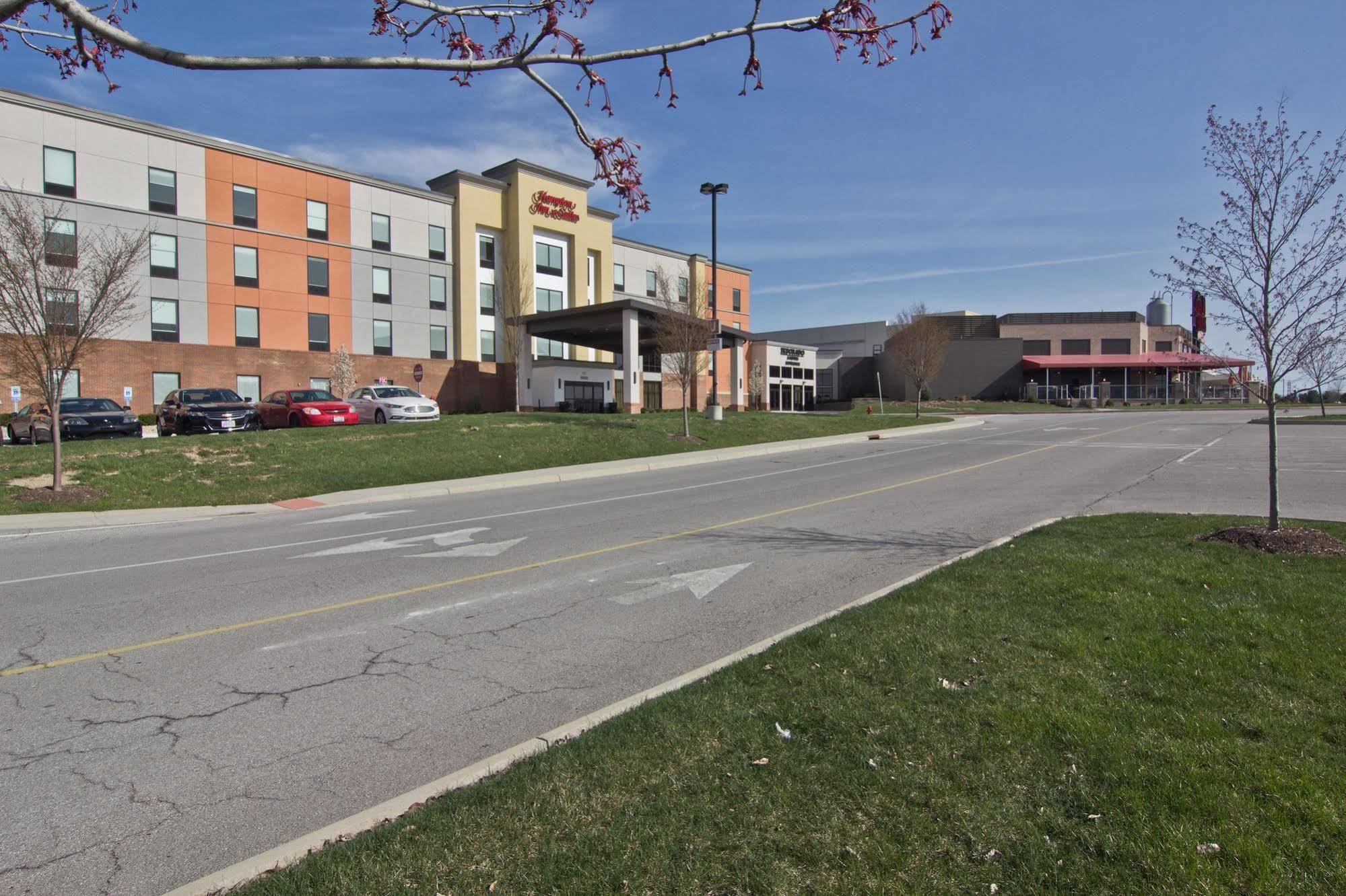 Hampton Inn & Suites Columbus Scioto Downs Bagian luar foto