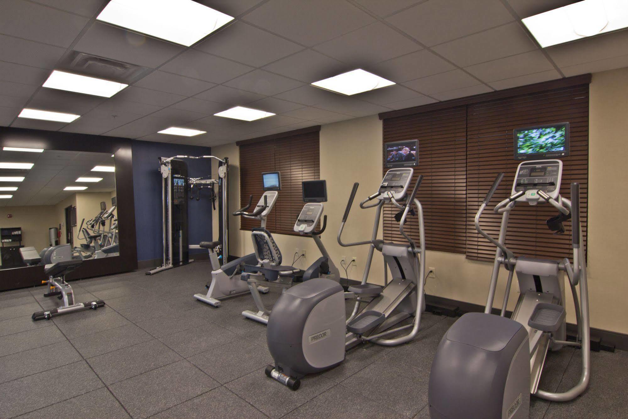 Hampton Inn & Suites Columbus Scioto Downs Bagian luar foto